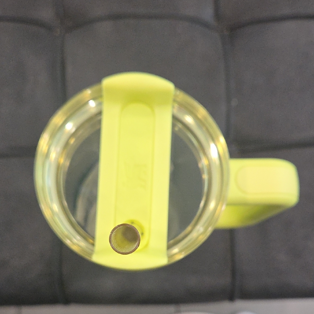 Stanley X CALIA 30 oz. Quencher H2.0 FlowState Tumbler - Picture 3 of 8